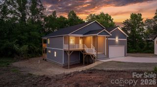 41 Tennyson Drive, Taylorsville, NC 28681