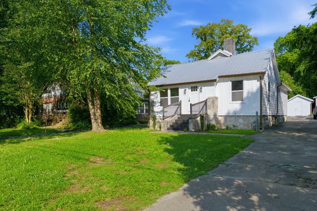 27 Vista Drive, Chattanooga, TN 37411