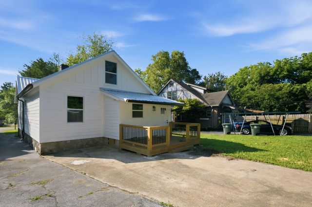 27 Vista Drive, Chattanooga, TN 37411