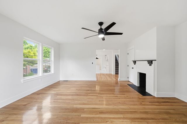27 Vista Drive, Chattanooga, TN 37411