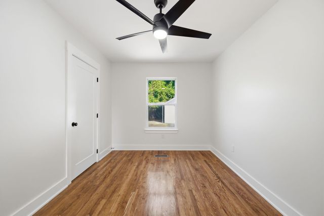 27 Vista Drive, Chattanooga, TN 37411