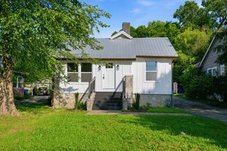 27 Vista Drive, Chattanooga, TN 37411