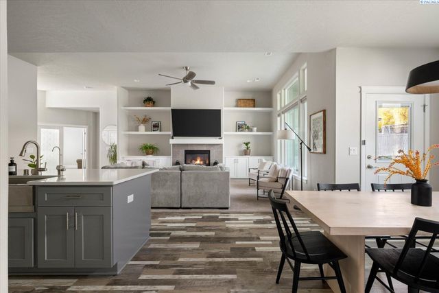 4840 Tillamook Dr, Richland, WA 99352