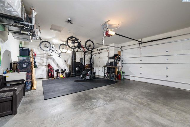 4840 Tillamook Dr, Richland, WA 99352