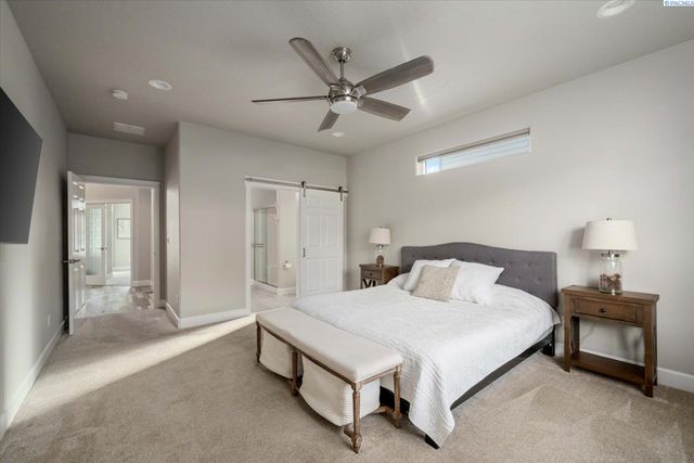 4840 Tillamook Dr, Richland, WA 99352