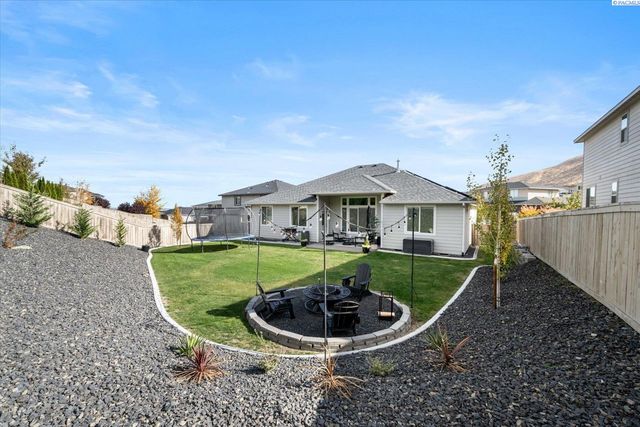 4840 Tillamook Dr, Richland, WA 99352