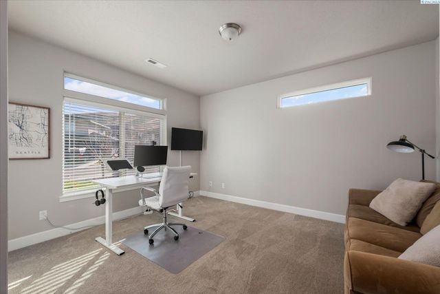 4840 Tillamook Dr, Richland, WA 99352