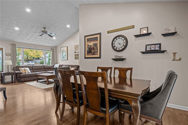 6 Emerson Court, West Warwick, RI 02893