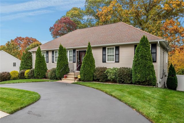 6 Emerson Court, West Warwick, RI 02893