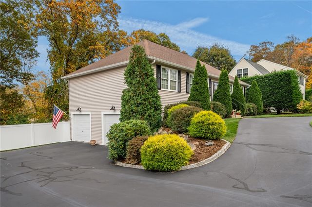 6 Emerson Court, West Warwick, RI 02893