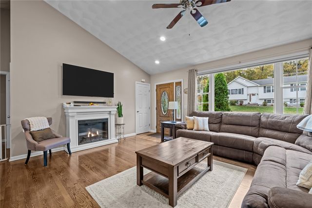 6 Emerson Court, West Warwick, RI 02893