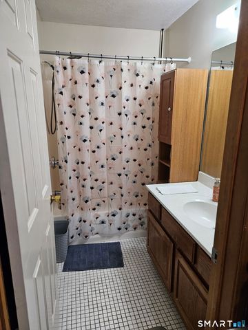 380 Hitchcock Road 45, Waterbury, CT 06705
