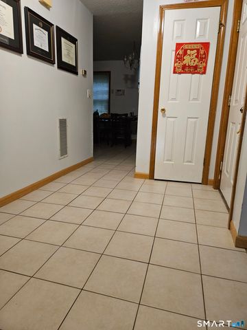 380 Hitchcock Road 45, Waterbury, CT 06705
