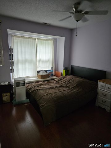 380 Hitchcock Road 45, Waterbury, CT 06705