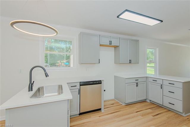 404 Walker Avenue, Graham, NC 27253