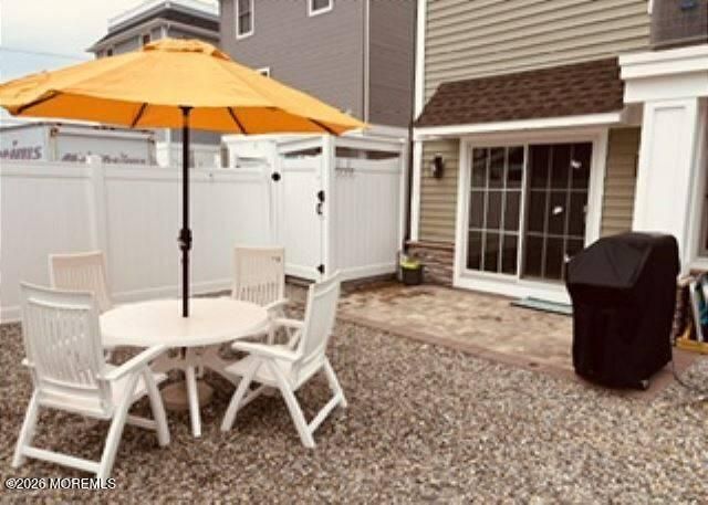 39 20th Avenue, Seaside Park, NJ 08752