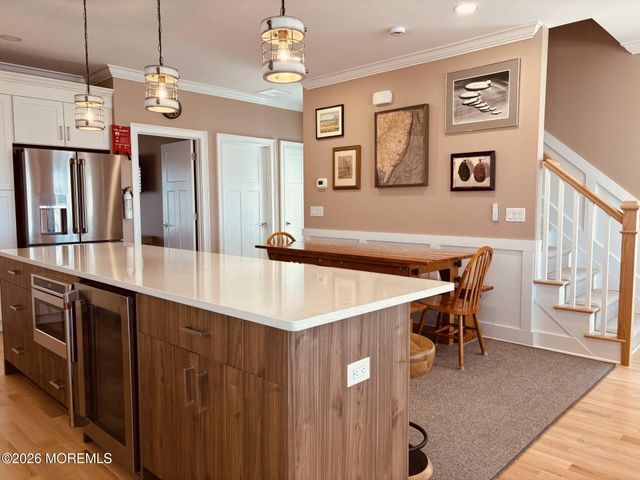 39 20th Avenue, Seaside Park, NJ 08752
