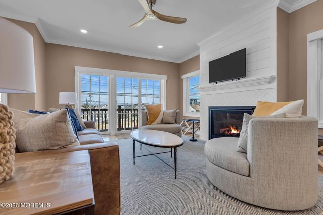 39 20th Avenue, Seaside Park, NJ 08752