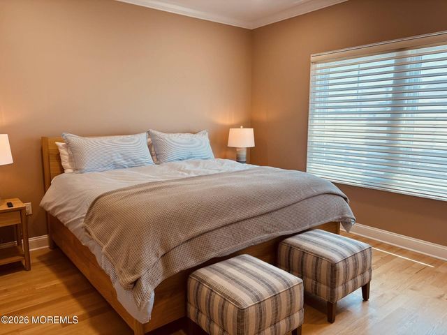 39 20th Avenue, Seaside Park, NJ 08752