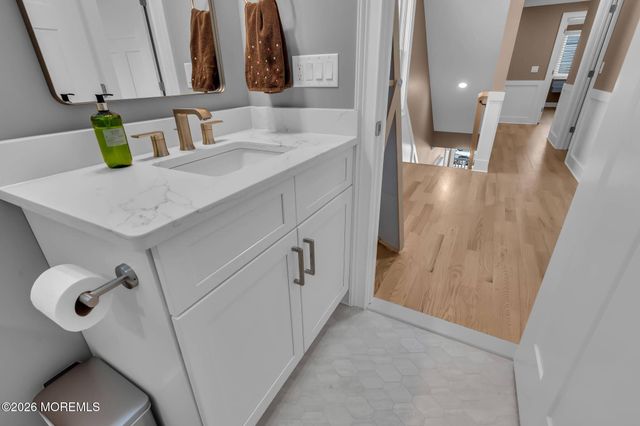 39 20th Avenue, Seaside Park, NJ 08752