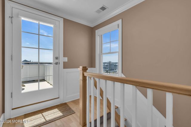 39 20th Avenue, Seaside Park, NJ 08752