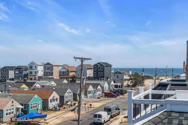 39 20th Avenue, Seaside Park, NJ 08752