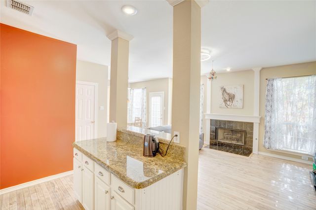 9504 Rodeo Drive, Irving, TX 75063