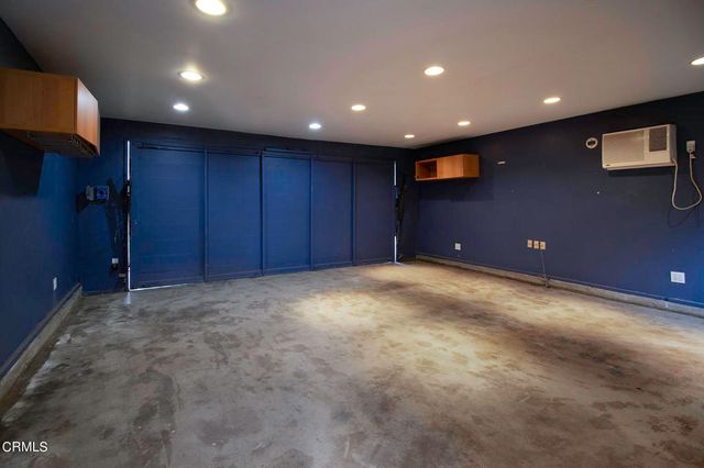 246 Baptiste Way, La Canada Flintridge, CA 91011