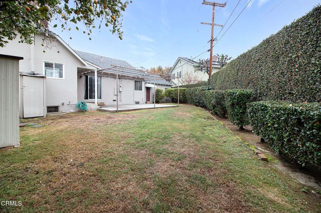 246 Baptiste Way, La Canada Flintridge, CA 91011