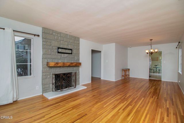 246 Baptiste Way, La Canada Flintridge, CA 91011
