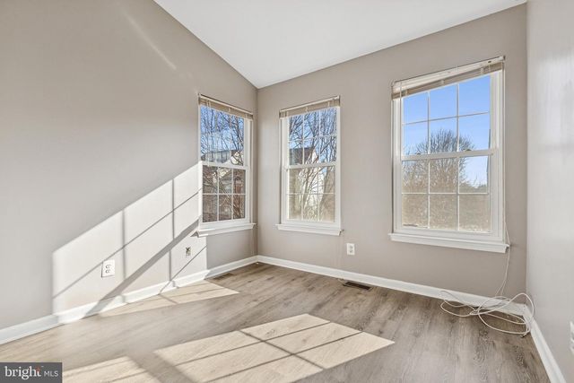 2558 JAMES MONROE CIR, Herndon, VA 20171