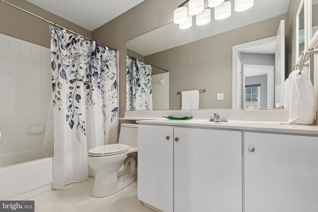 2558 JAMES MONROE CIR, Herndon, VA 20171