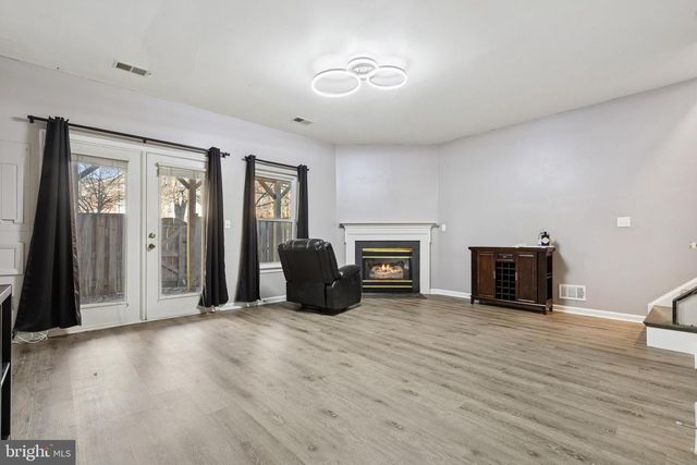 2558 JAMES MONROE CIR, Herndon, VA 20171