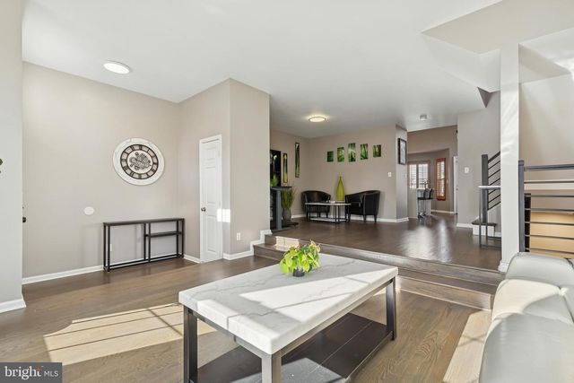 2558 JAMES MONROE CIR, Herndon, VA 20171