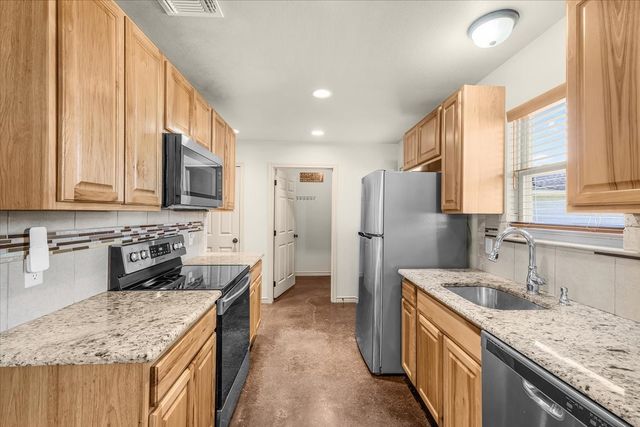 5532 Highview Drive, Granbury, TX 76048