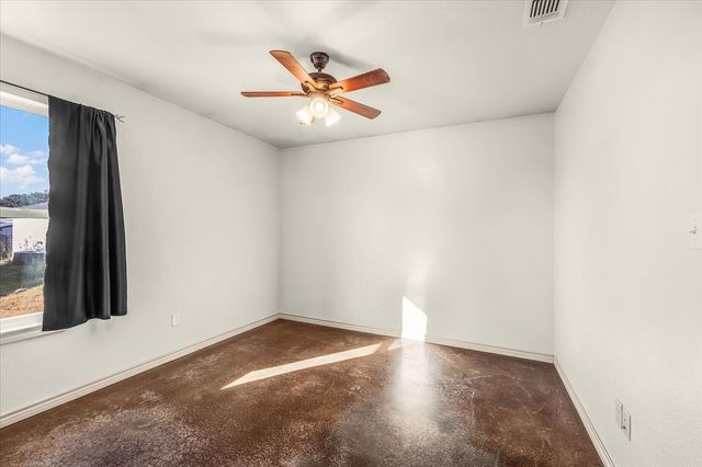 5532 Highview Drive, Granbury, TX 76048