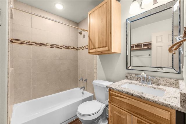 5532 Highview Drive, Granbury, TX 76048