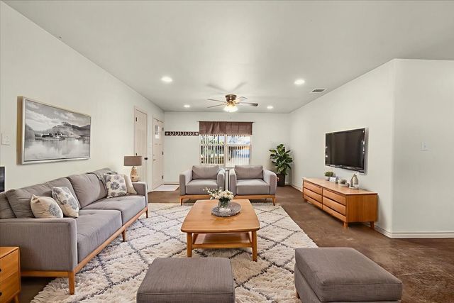 5532 Highview Drive, Granbury, TX 76048