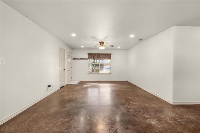 5532 Highview Drive, Granbury, TX 76048