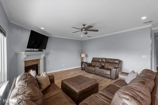 2054 Briar Hollow, Shreveport, LA 71118