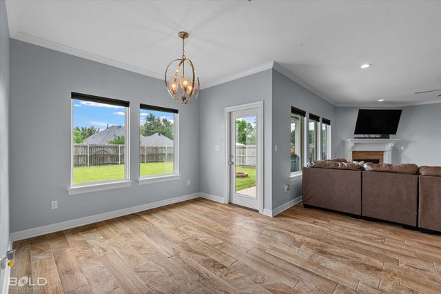2054 Briar Hollow, Shreveport, LA 71118