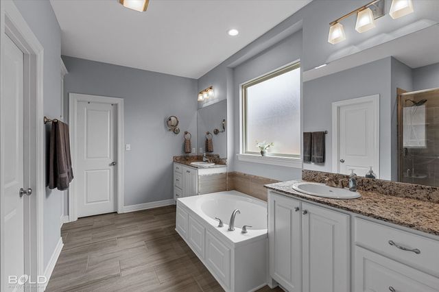 2054 Briar Hollow, Shreveport, LA 71118