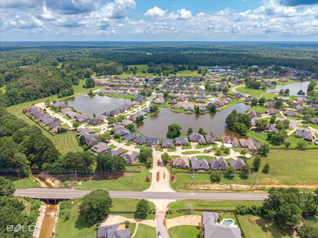 2054 Briar Hollow, Shreveport, LA 71118
