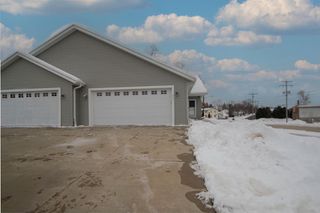 301 Creekside COURT, Watertown, WI 53098