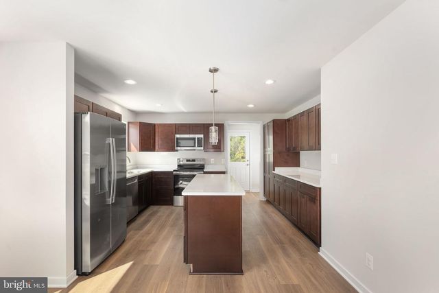 439 SHOREWOOD DR, Colonial Beach, VA 22443