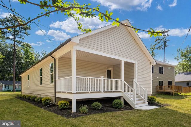 439 SHOREWOOD DR, Colonial Beach, VA 22443