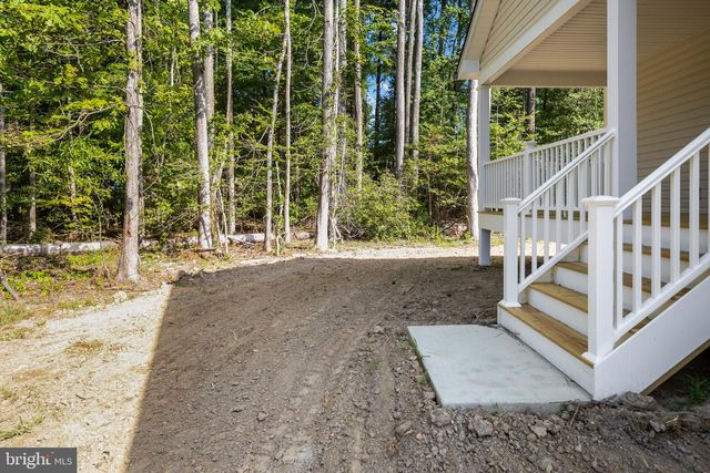 439 SHOREWOOD DR, Colonial Beach, VA 22443