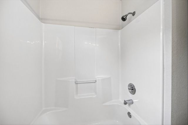 1804 SW Spruce Road, Bentonville, AR 72713