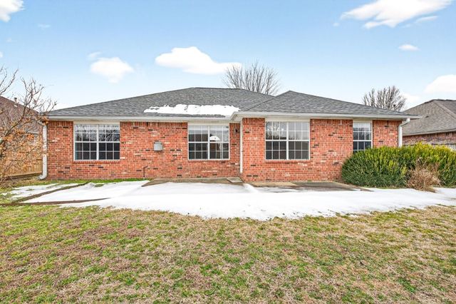 1804 SW Spruce Road, Bentonville, AR 72713