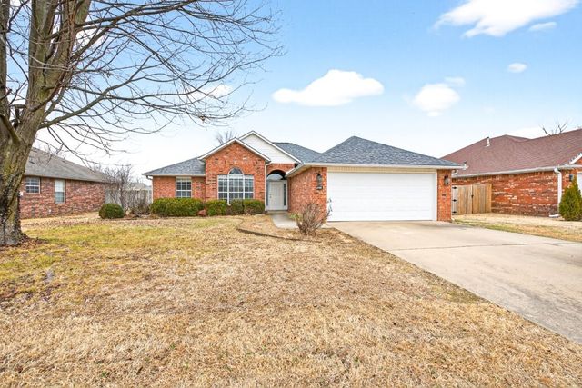 1804 SW Spruce Road, Bentonville, AR 72713